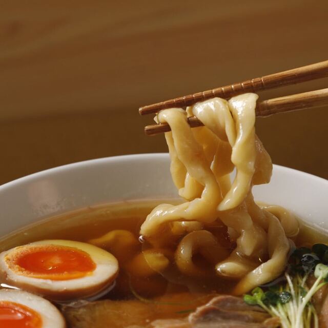 親鶏中華そば 綾川 大成店の料理