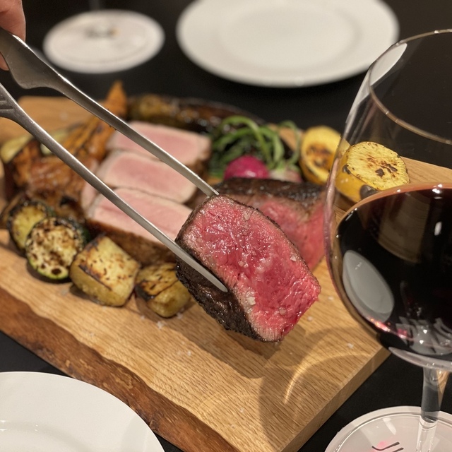 肉とワイン Jinenの料理