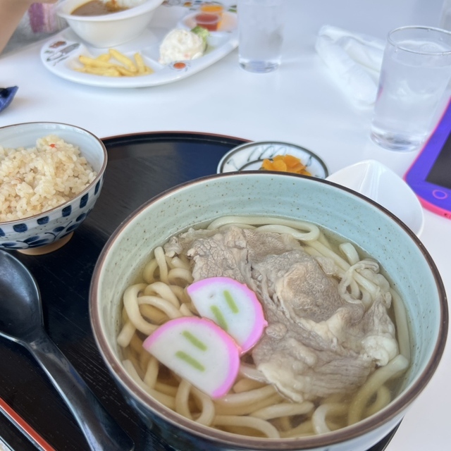 にほのうみ 滋賀県立琵琶湖博物館内の料理
