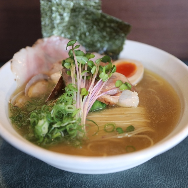 メヂカそば 吟魚の料理