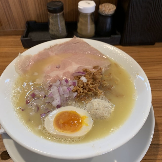 鶏白湯らーめん 鶏ノ極の料理