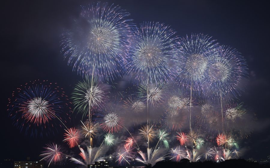 花火大会のイメージ写真