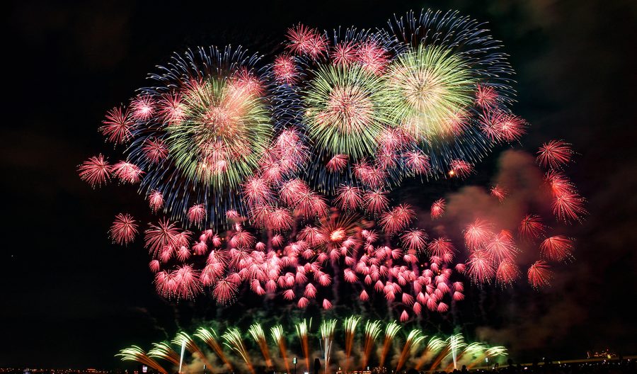 花火大会のイメージ写真