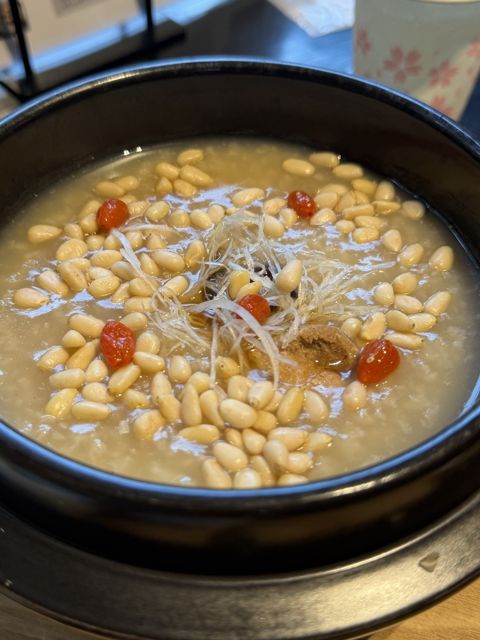 薬膳や向新（食べログの掲載写真）