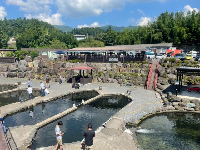 川場フィッシングプラザの釣り場