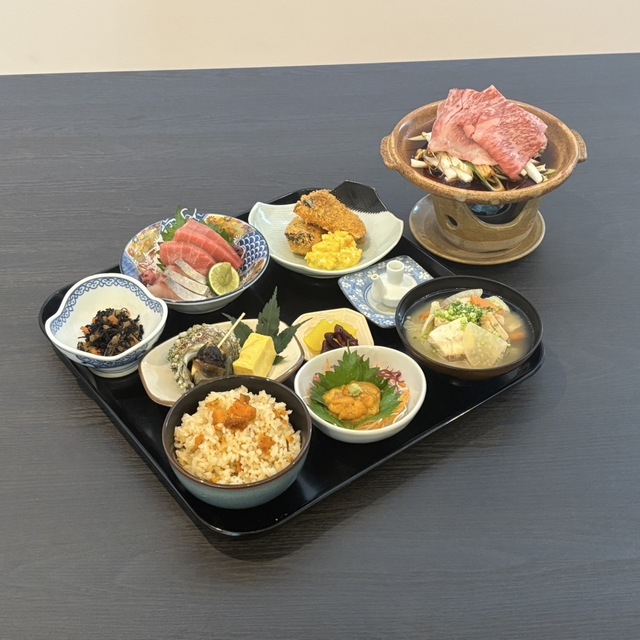 うにめし食堂はらほげのうにめし定食