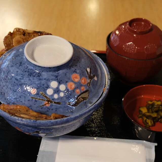 豚みそ丼専門店 有隣の豚みそ丼