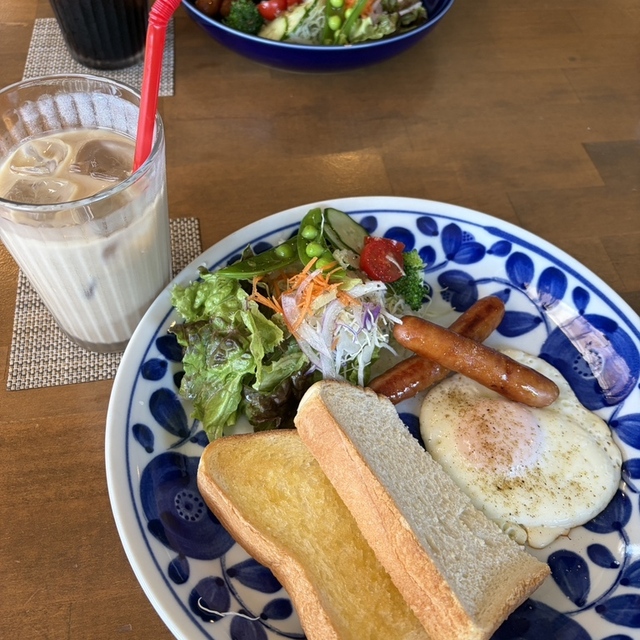 Cafe Marine Bell