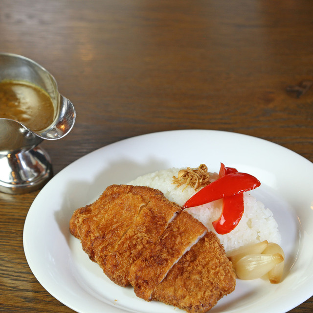 洋食店のライスカレーのイメージ