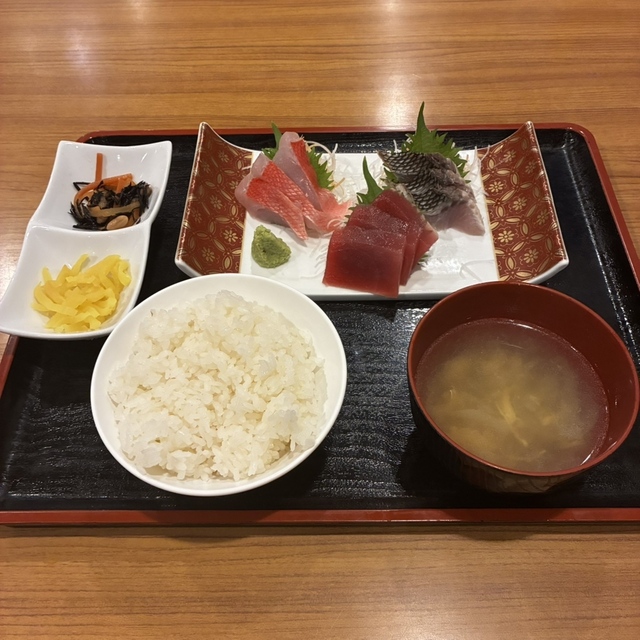 レストラン海楽の刺身定食