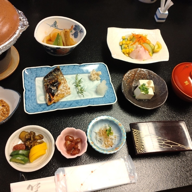 岬の宿善平の地魚料理
