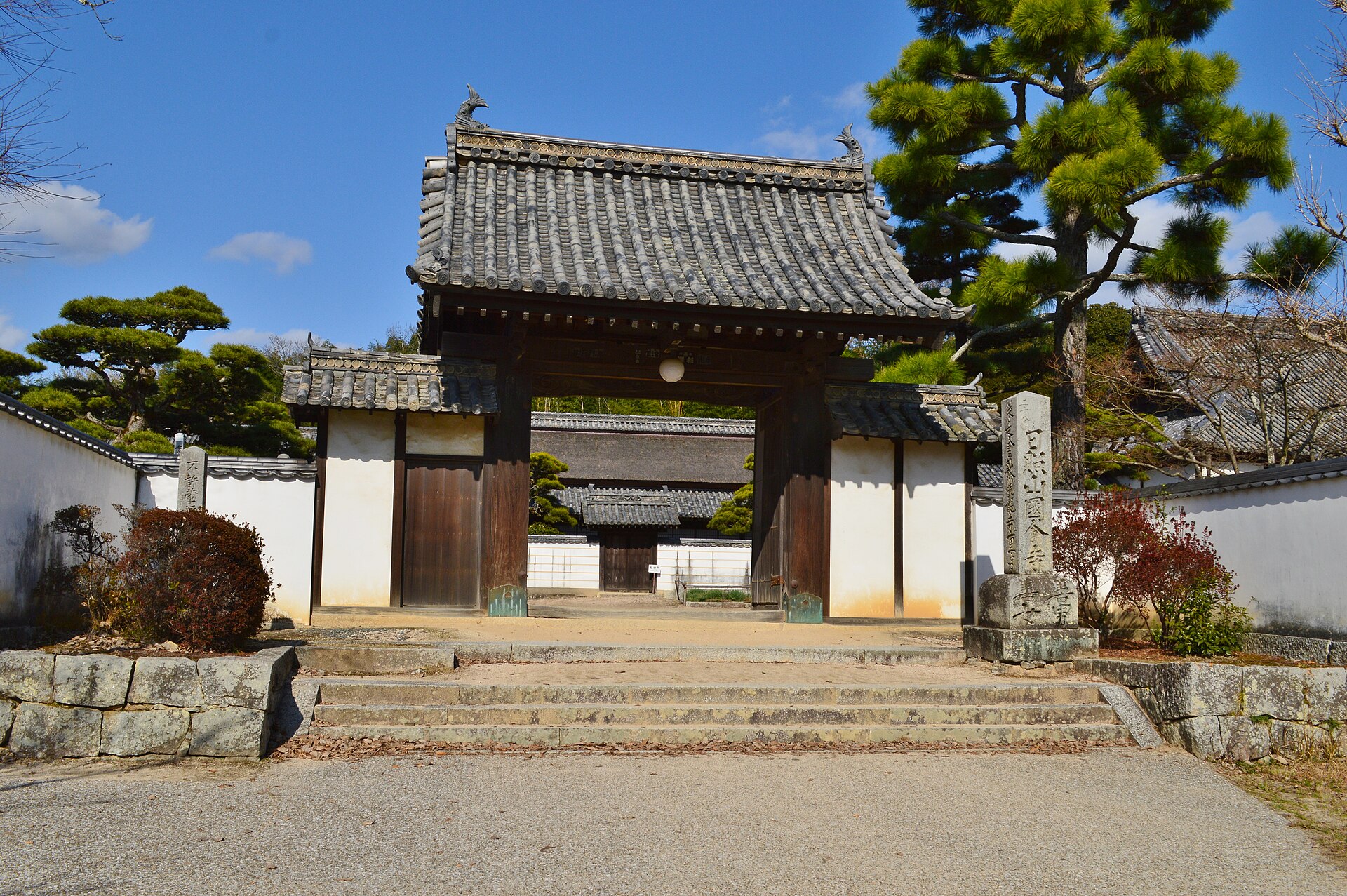 備中国分寺の山門