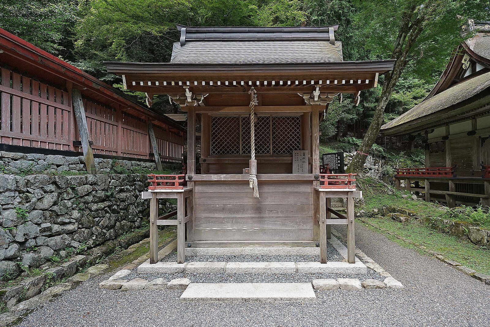 日吉大社 朱塗りの社殿