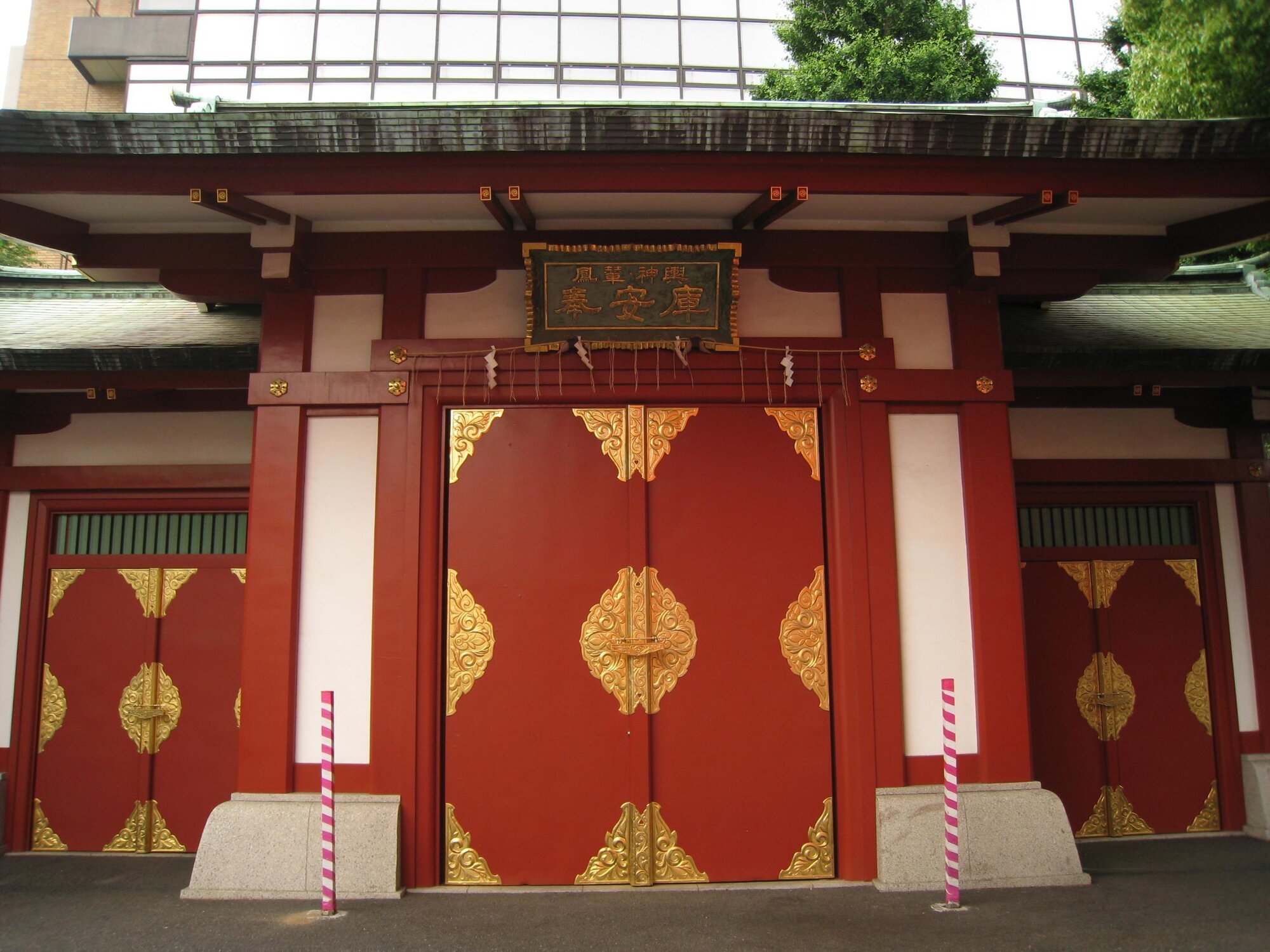 神田明神の鳳輦神輿奉安庫