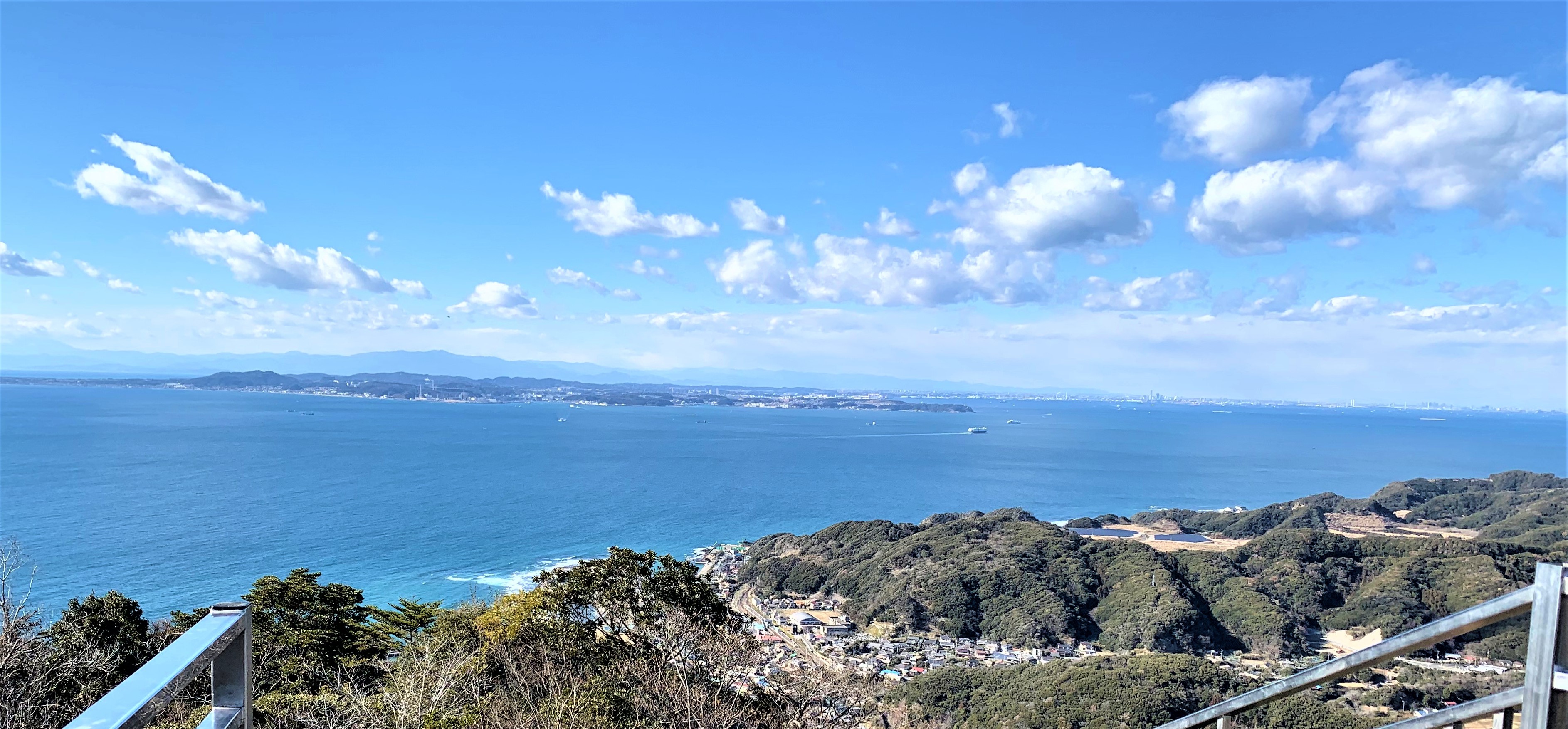 鋸山日本寺、地獄のぞきから望む東京湾の絶景