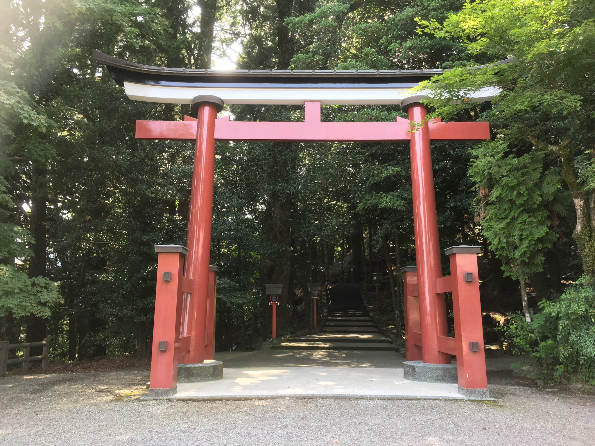 霧島東神社の鳥居