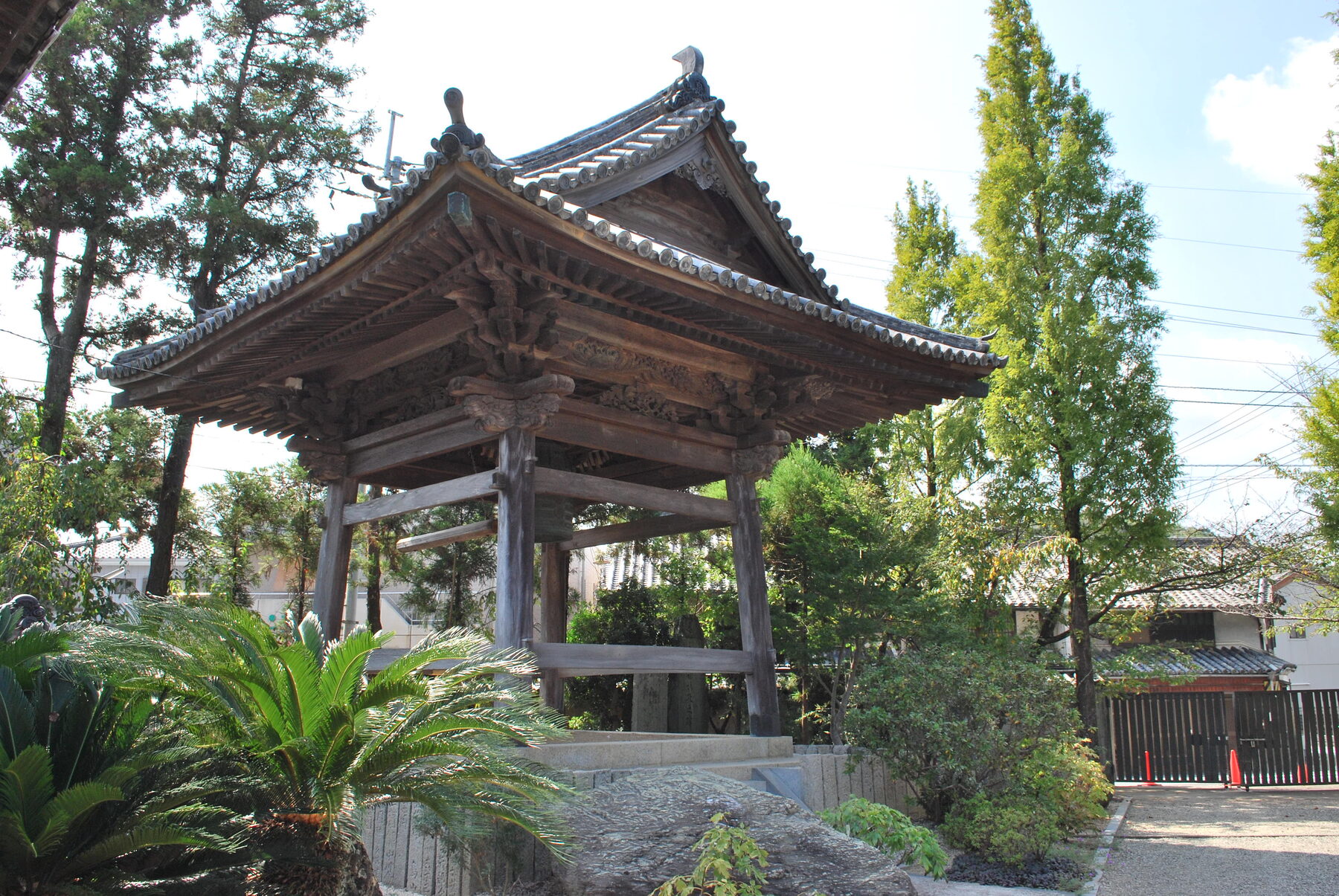 立江寺の鐘楼