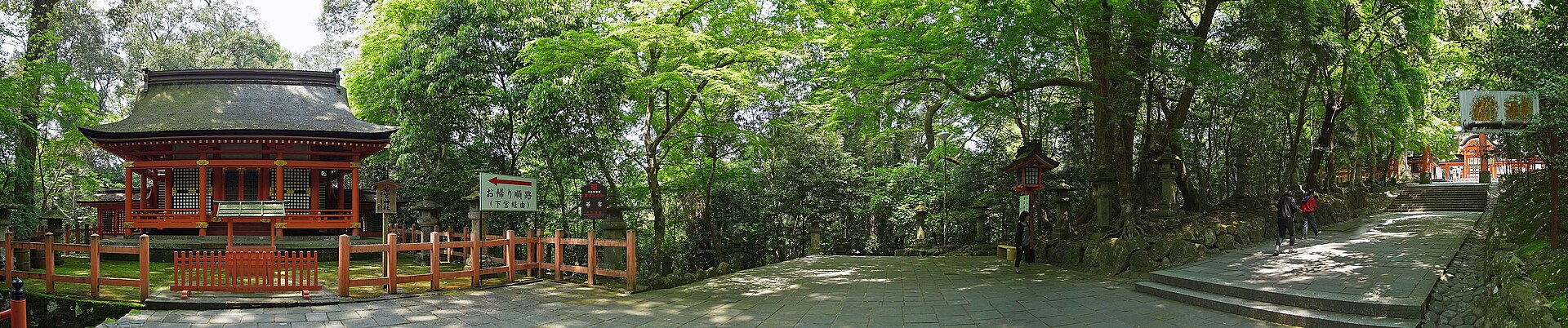 宇佐神宮の境内風景